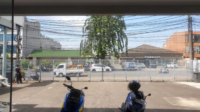 Gedung disewakan di Srengseng